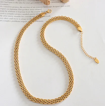 Aurelia Lace Chain Necklace